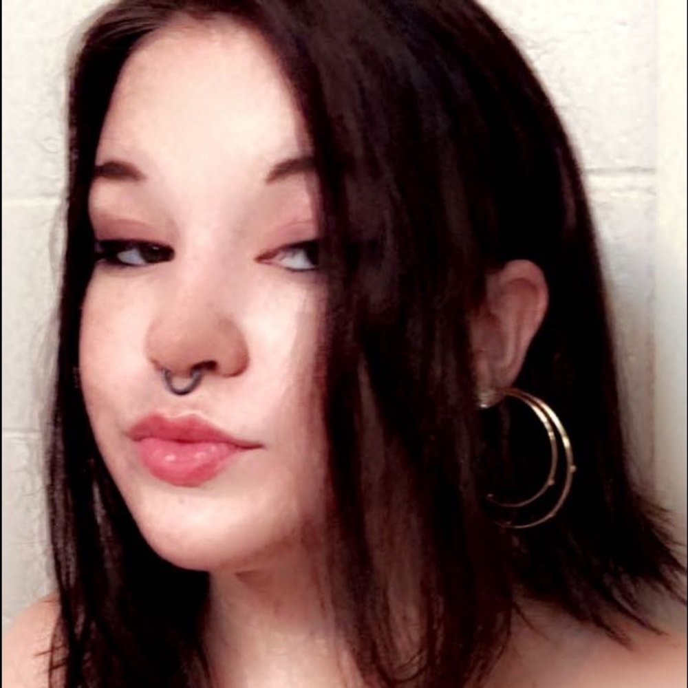 Meet your Posher, Makayla